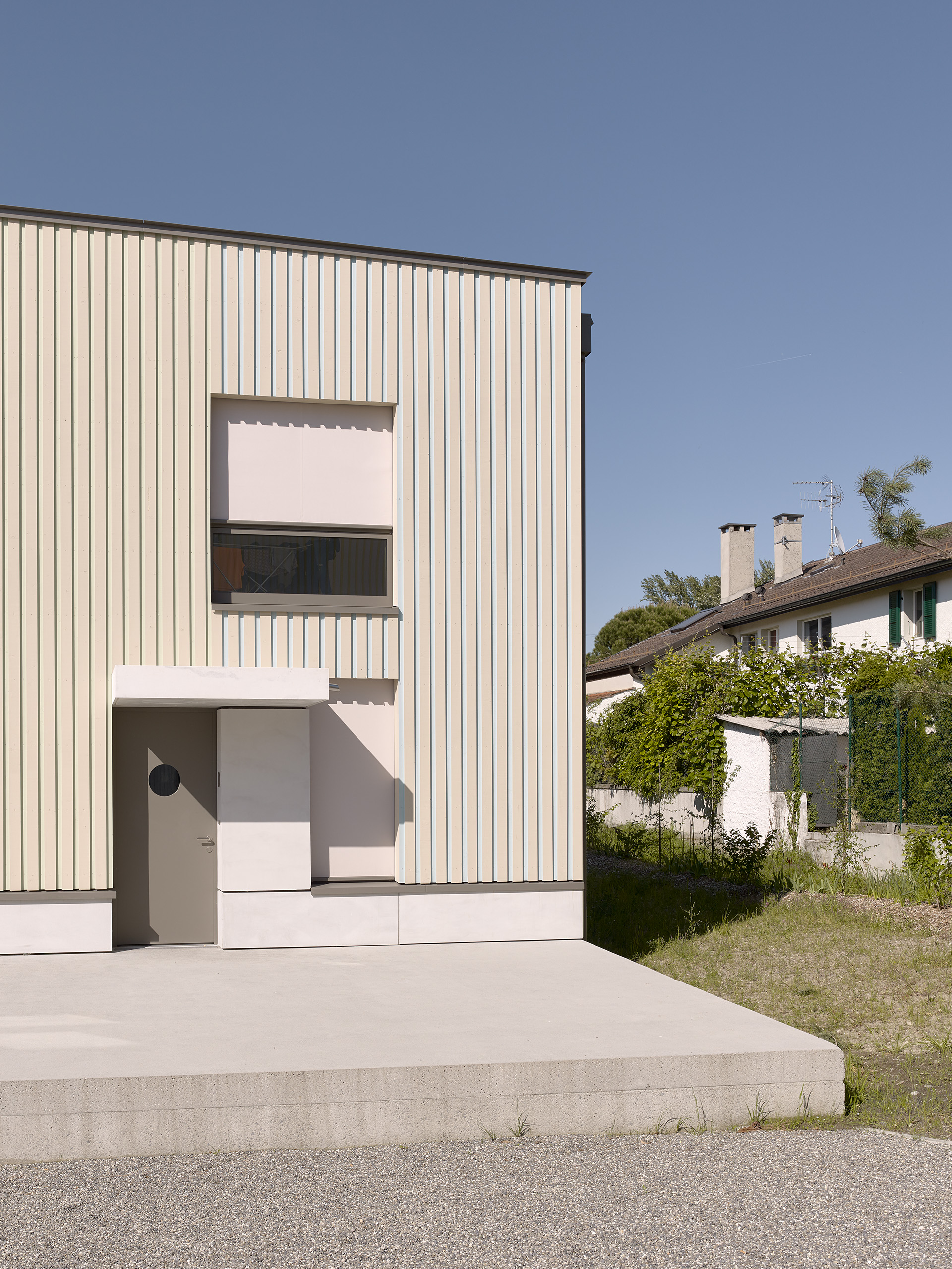 E18673 Alpa 088911 SCREEN